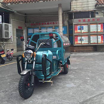 1644999304104026.jpg 東村村委會采購垃圾轉運車.jpg